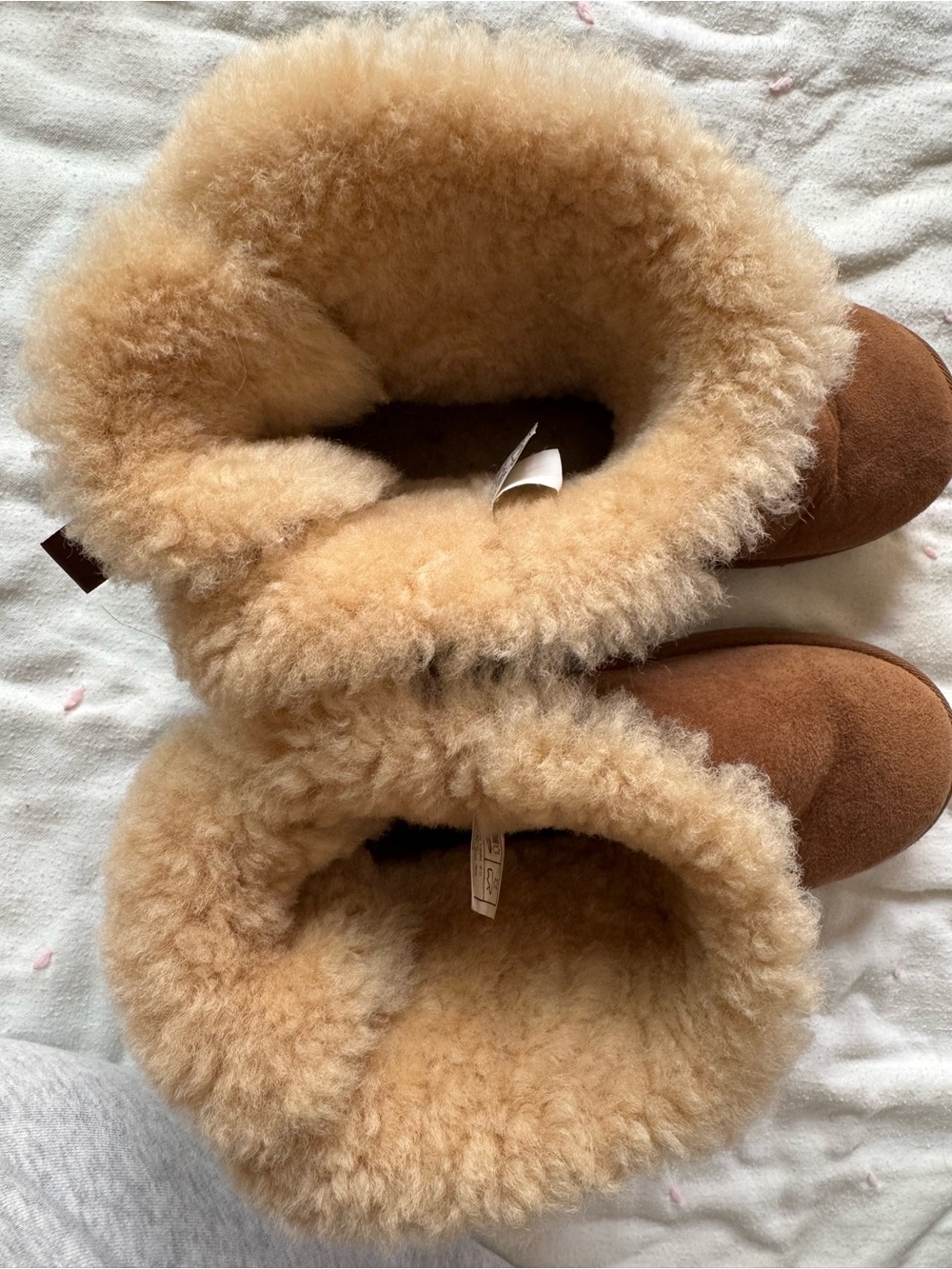 UGG Bailey Bow II Chestnut Sheepskin Boots Women’s Size 6 - Picture 6 of 7